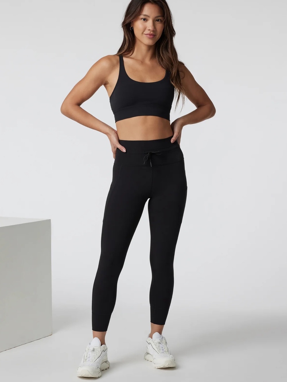 vuori daily legging with drawcord